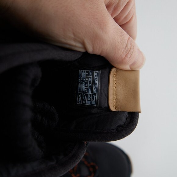 TEVA Black Ember Lace Up Boots Women's 5 - Picture 7 of 7